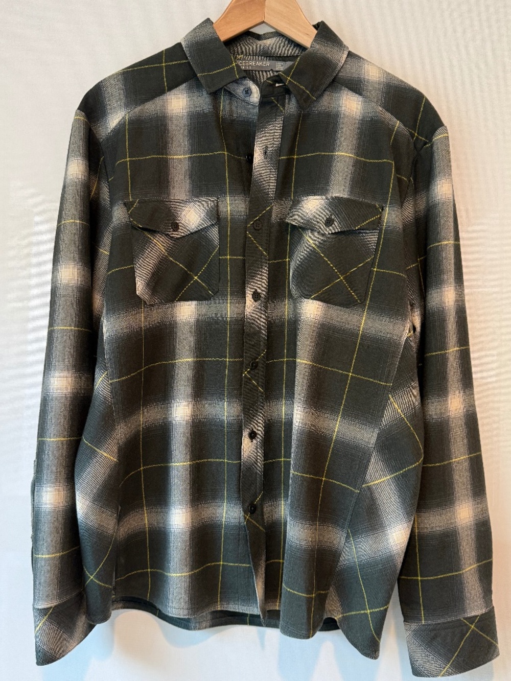 Icebreaker Merino Plaid Button Down Shirt Men's M Gray Green Outdoor Flannel